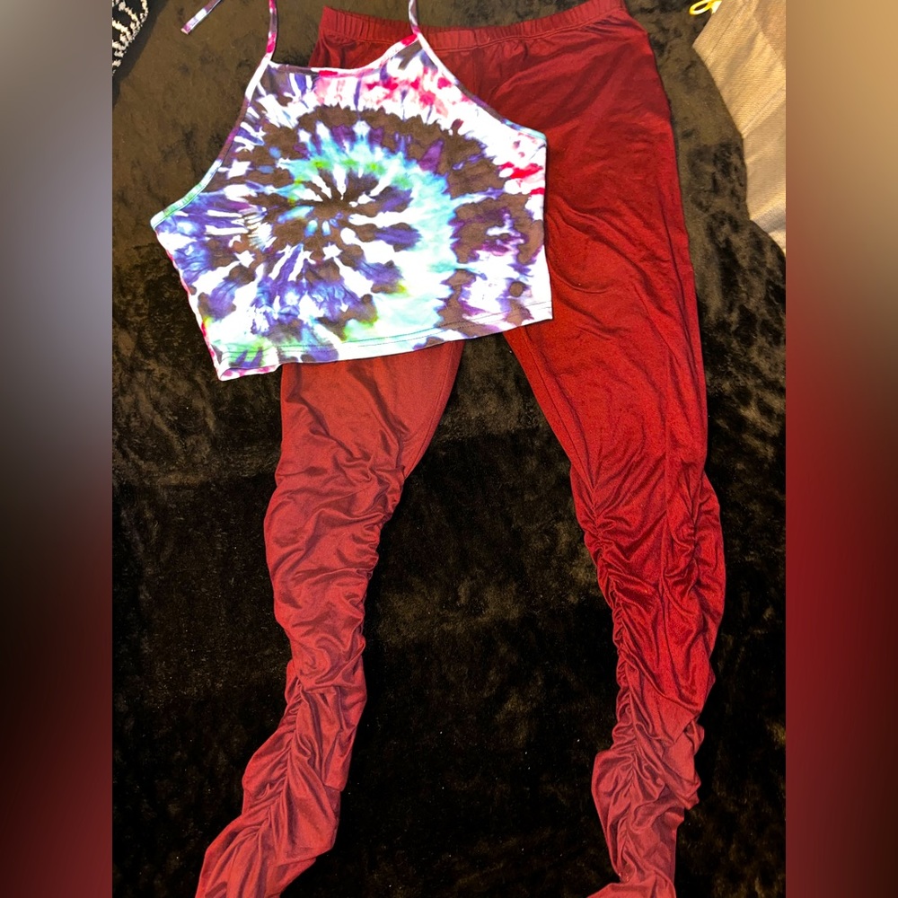 2 piece set with tie dye shirt